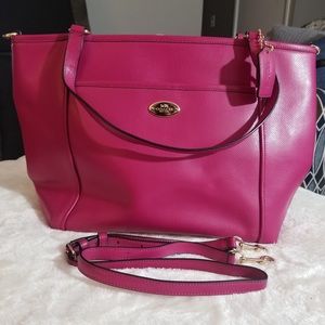 Coach Peyton, Leather